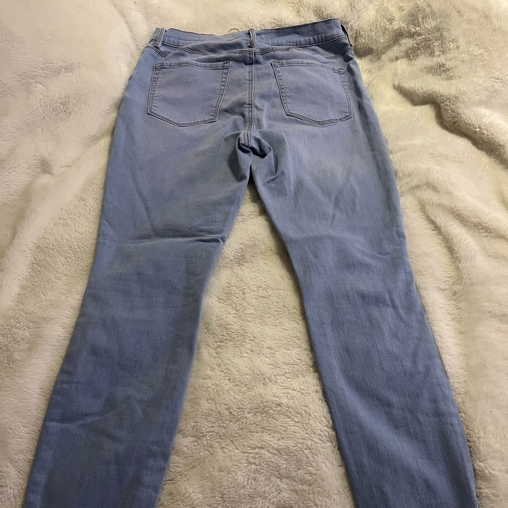 Skinny leg jean